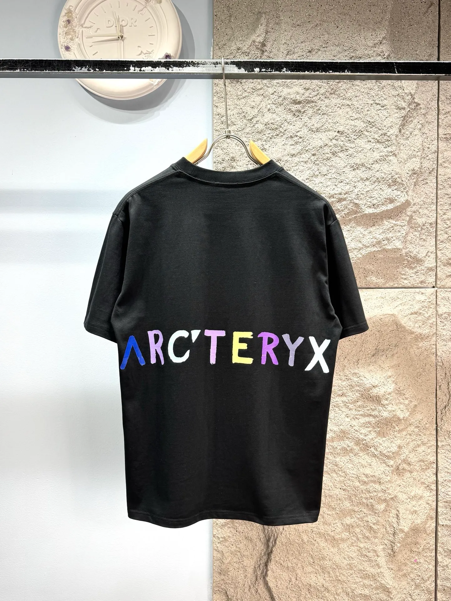 ARCTERYX* ‼️ T ® 🖤 g ! fufu Breathable， ! ! ， ， ， ， ， ! ⚠️ ： ⚠️SG 26329 Same Style 𝐂𝐎𝐋𝐎𝐔𝐑：White Black 𝐒𝐈𝐙𝐄：S-XXL